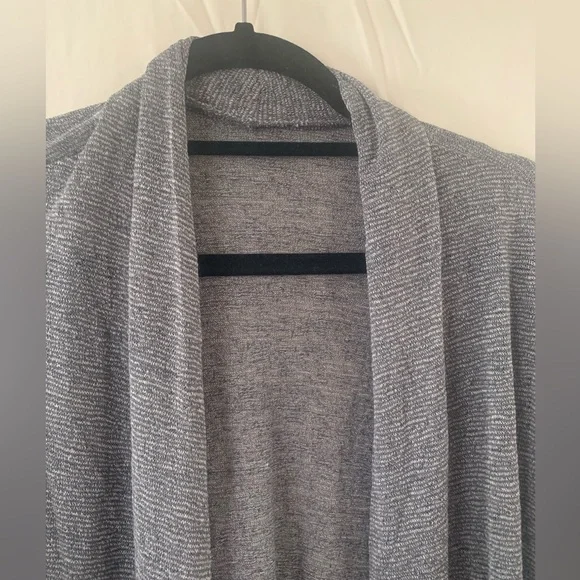 New in bag unbranded lightweight grey duster with long sleeves - Picture 4 of 7